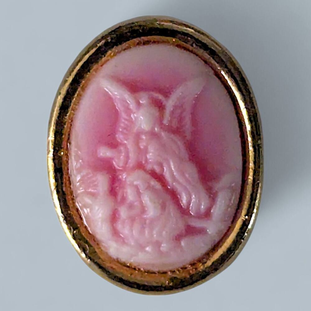 Victorian Pink Angel Cameo Brooch Religious Oval Lapel Pin Gold Tone UV Reactive